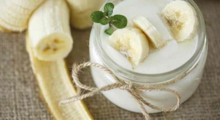 Yogurt with banana